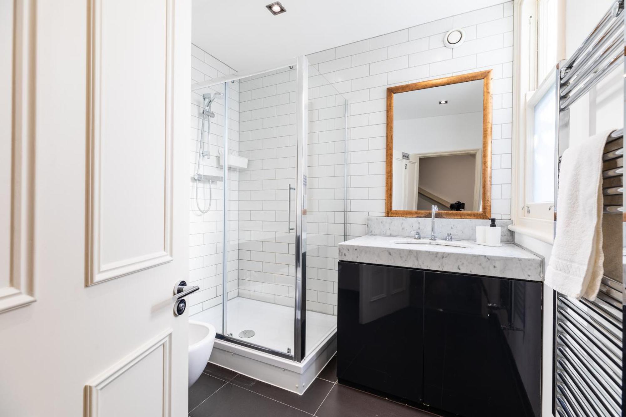The Chapter - Mayfair Residences 런던 외부 사진